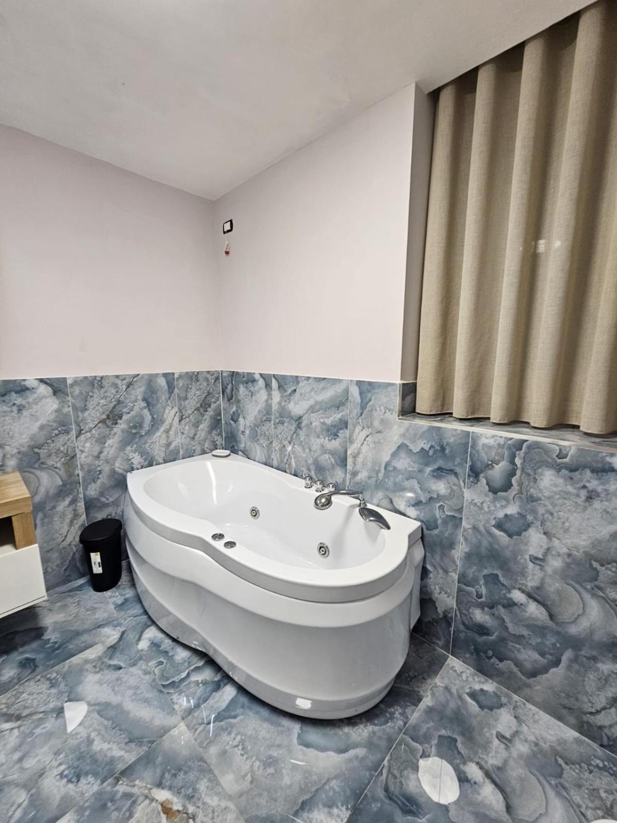 Bed and breakfast Napoli The Charme Extérieur photo