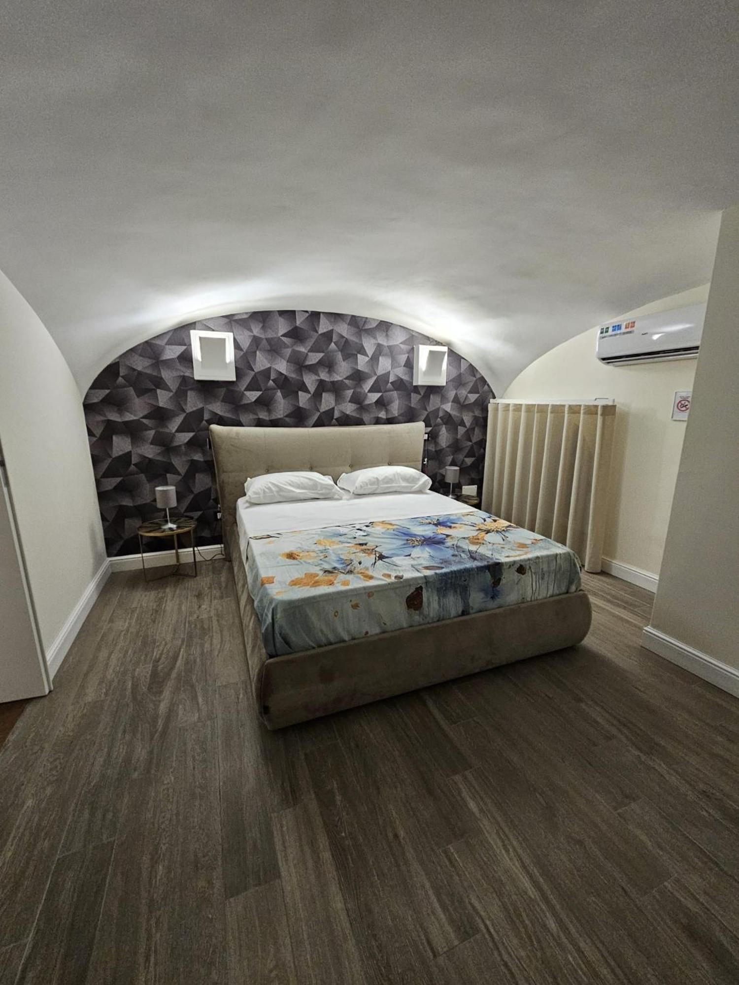 Bed and breakfast Napoli The Charme Extérieur photo