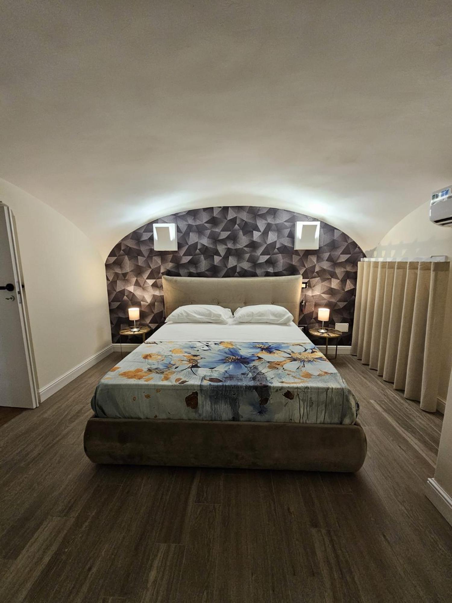 Bed and breakfast Napoli The Charme Extérieur photo