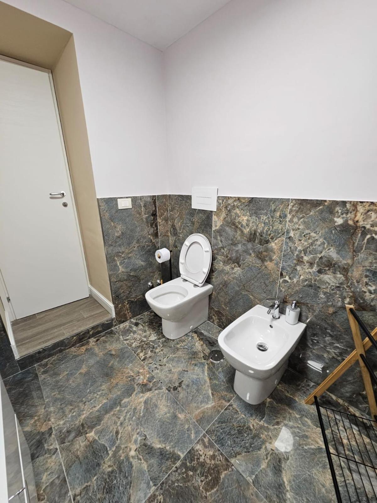 Bed and breakfast Napoli The Charme Extérieur photo
