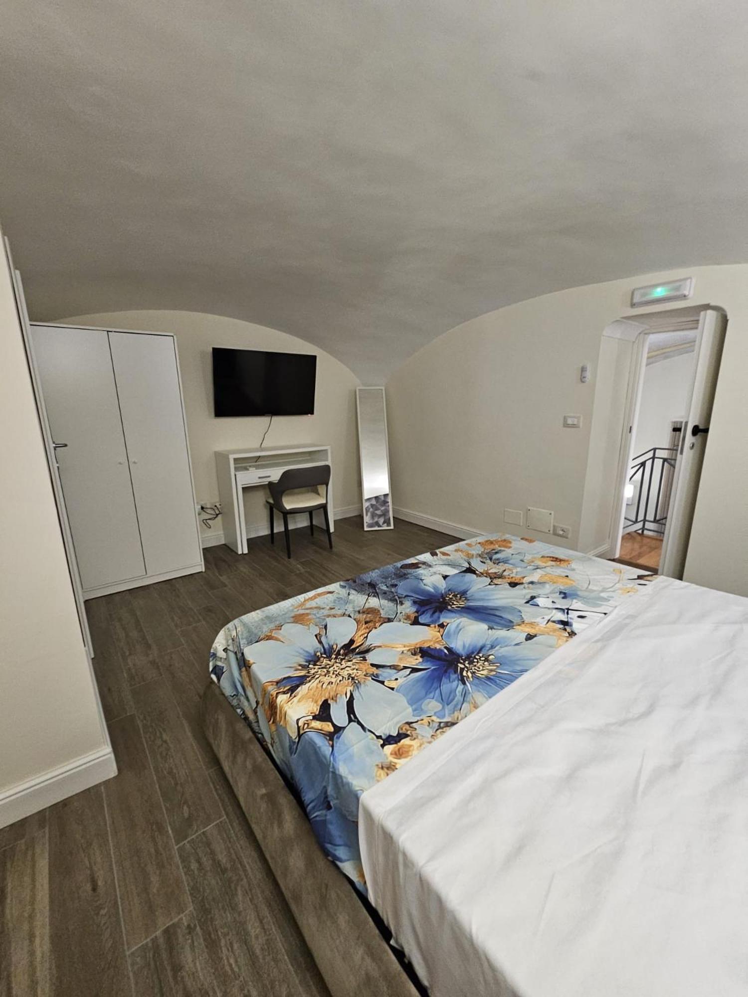 Bed and breakfast Napoli The Charme Extérieur photo