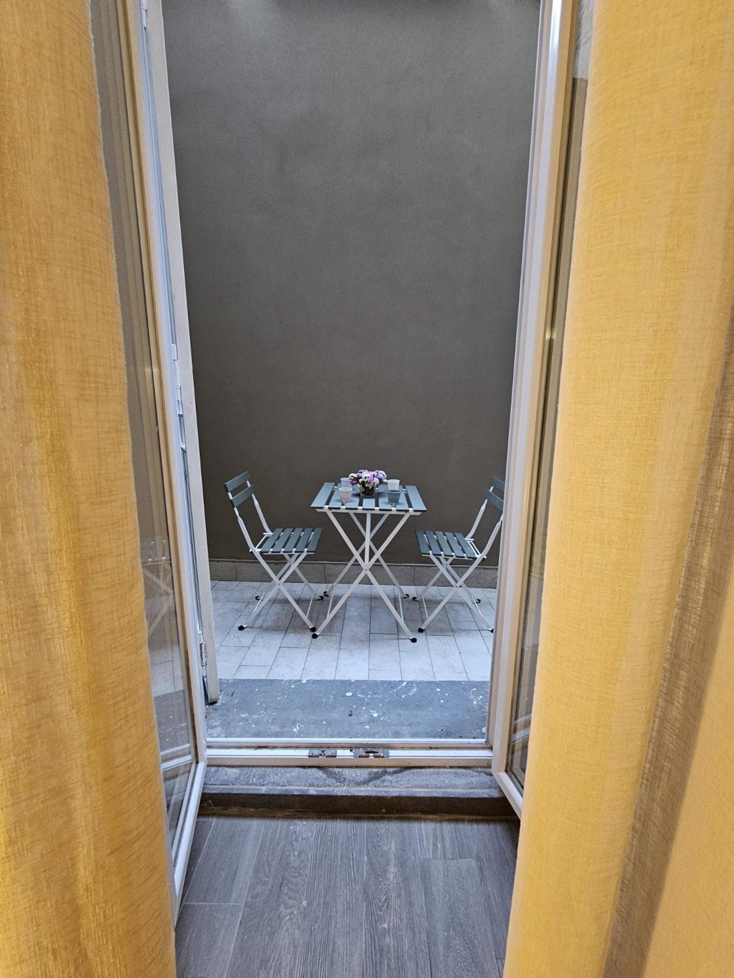 Bed and breakfast Napoli The Charme Extérieur photo